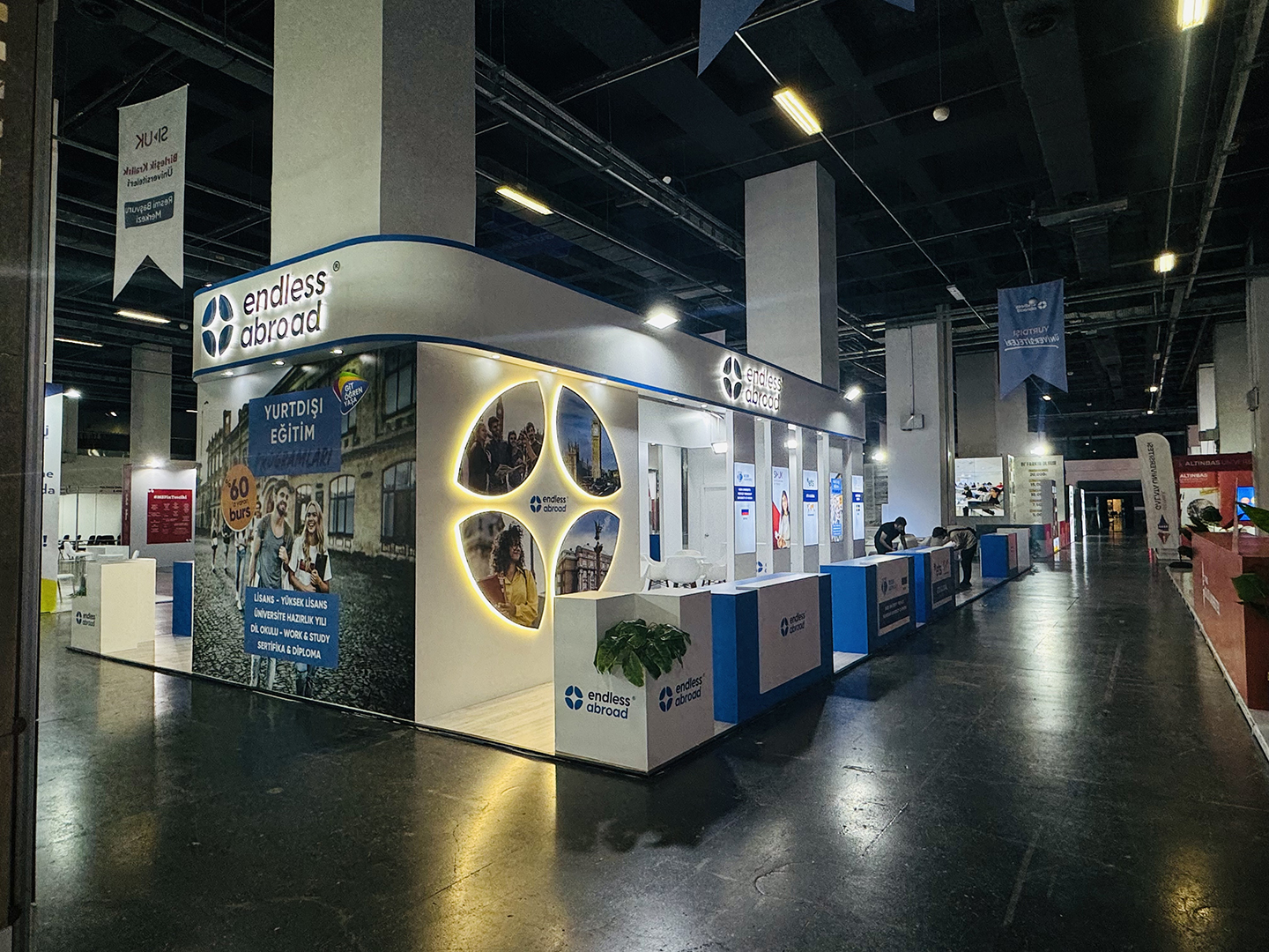 Endless Abroad Üniversite Tercih Günleri Fuar Standı - TRN Expo Projesi 3